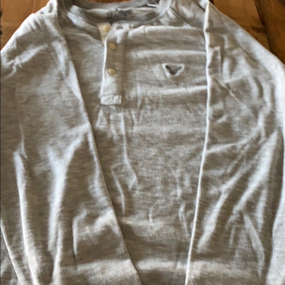 American eagle long sleeve shirt
